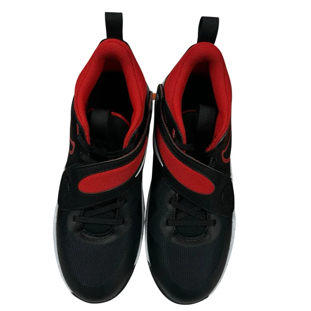 Nike Team Hustle D 11 Big Kids GS Basketball Shoe Bred Black Red 6.5Y DV8996-003